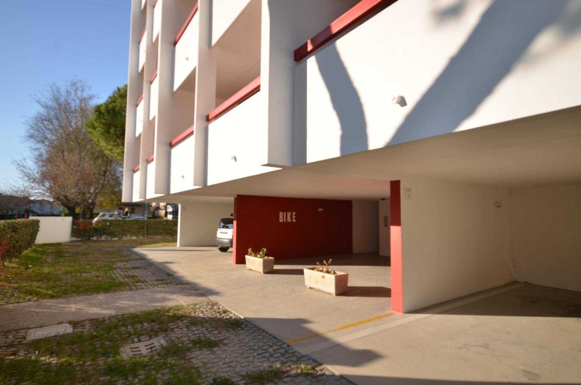 Appartamenti Eridano Бибионе Экстерьер фото